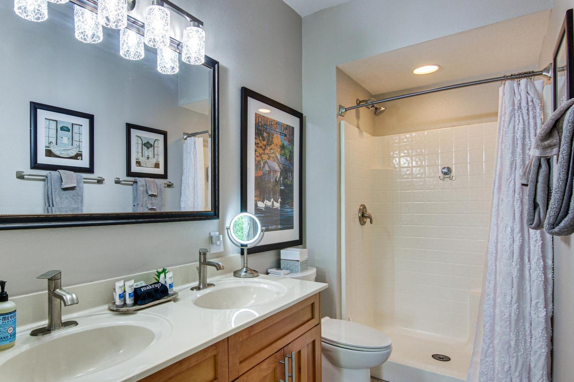 Lake Lure Condo With Resort Pool And Beach Access! Esterno foto